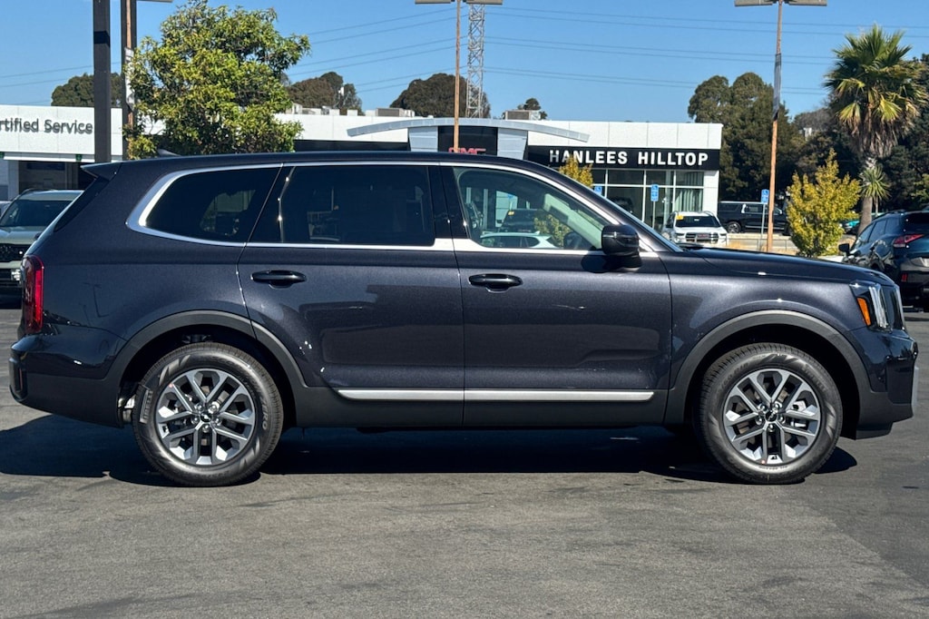 New 2025 Kia Telluride LX SUV