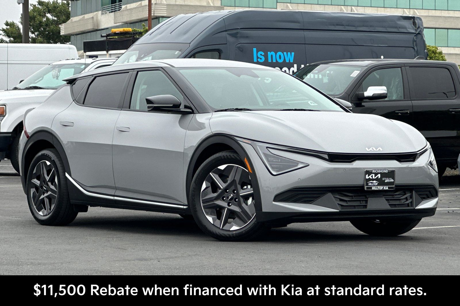 View vehicle photo 2