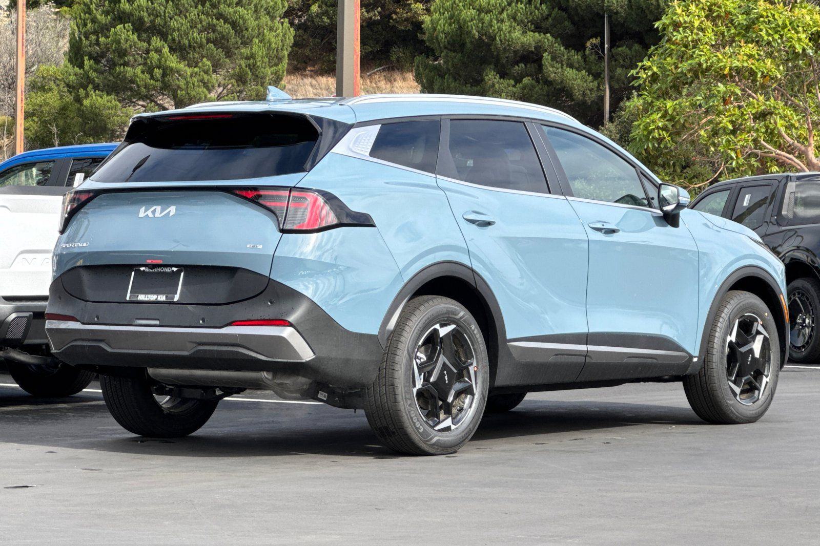 2026 Kia Sportage Hybrid EX photo 2