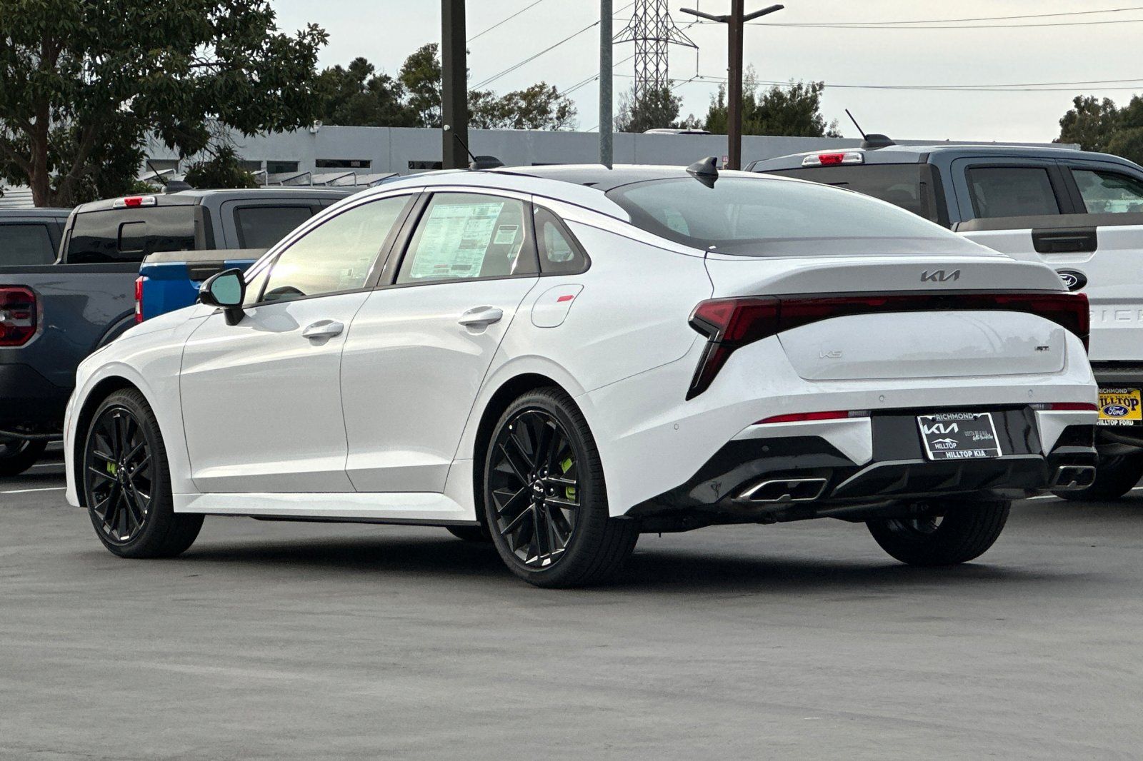 2026 Kia K5 GT - Photo 6