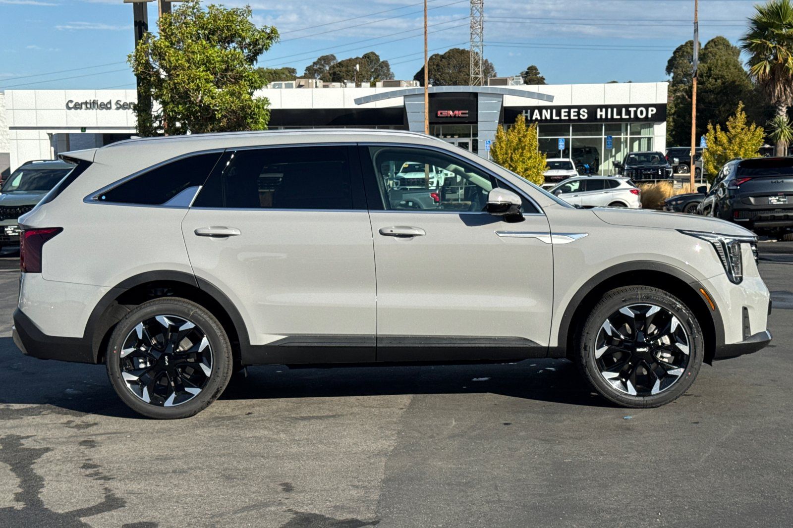 2026 Kia Sorento EX - Photo 3