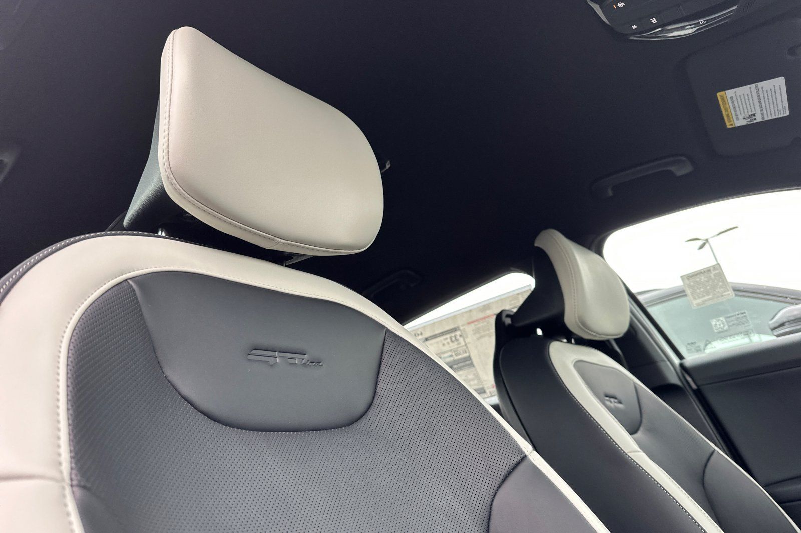 2026 Kia K4 GT-Line - Photo 15
