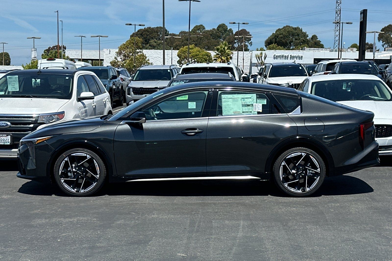 View vehicle photo 7