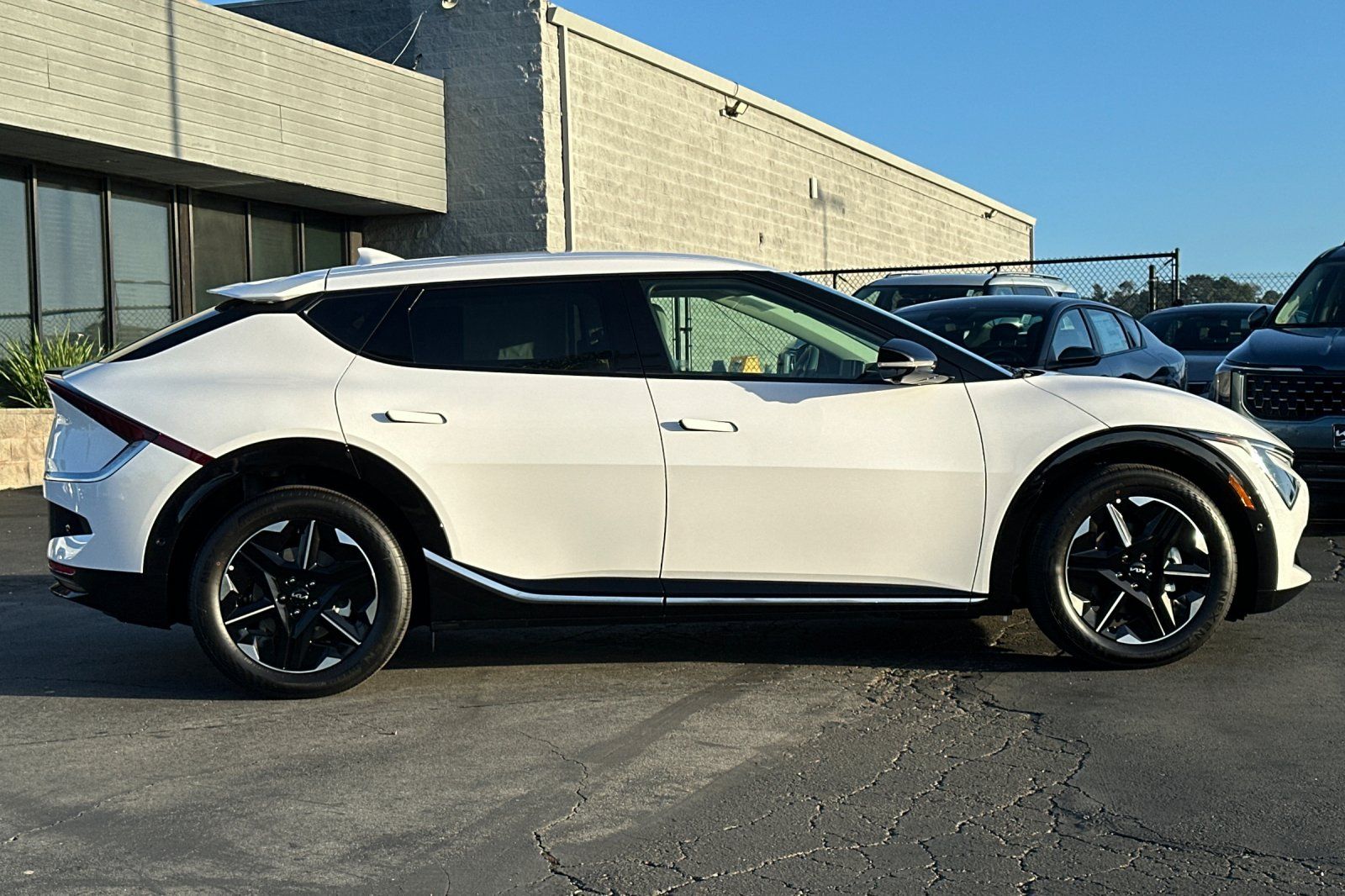 2025 Kia EV6 Light Wind photo 3