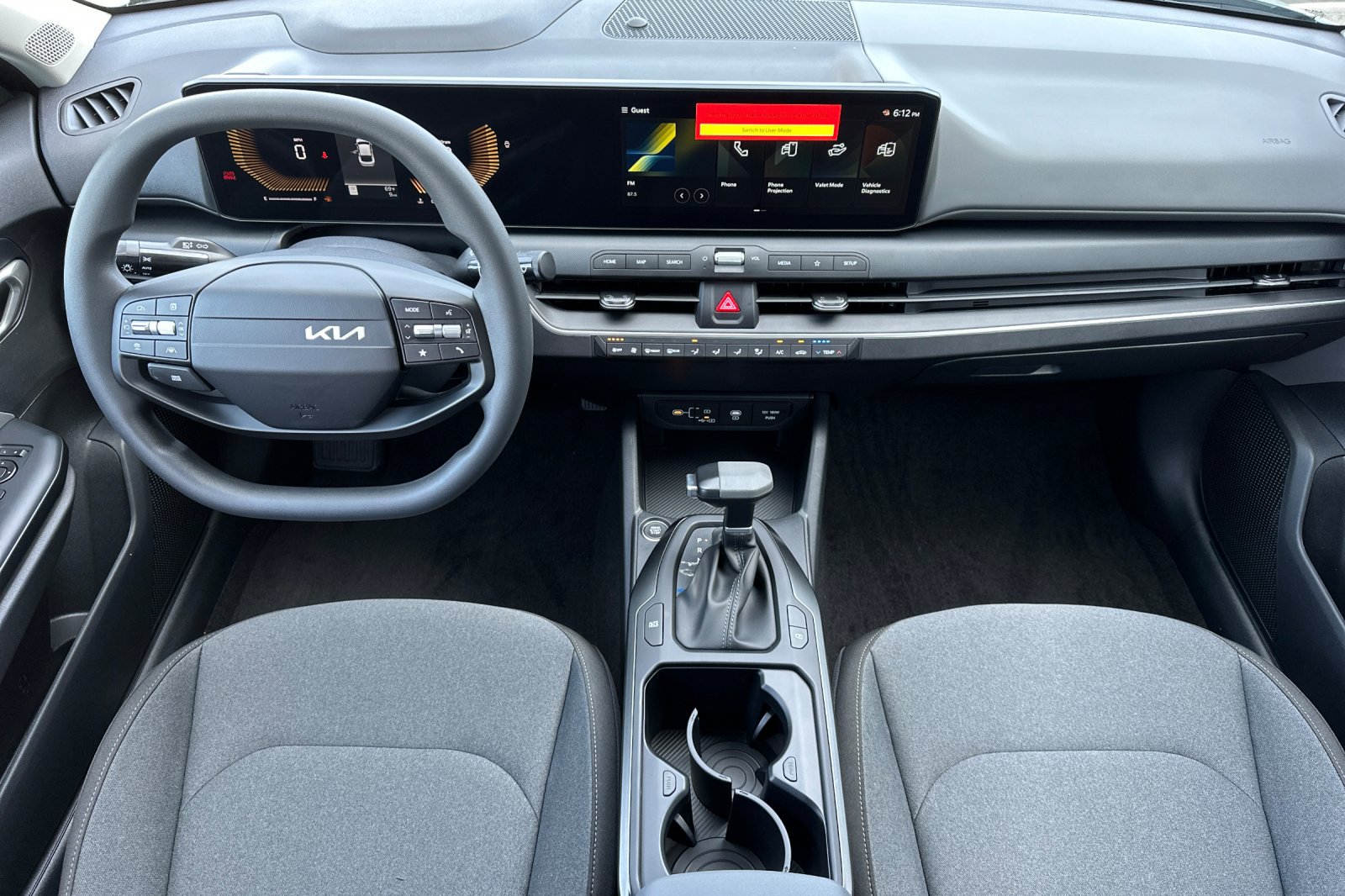 2026 Kia K4 LXS - Photo 13