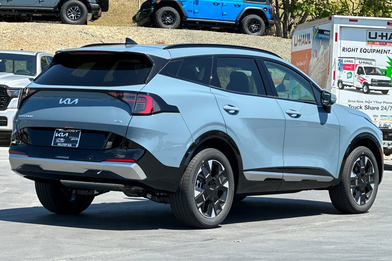 View vehicle photo 4