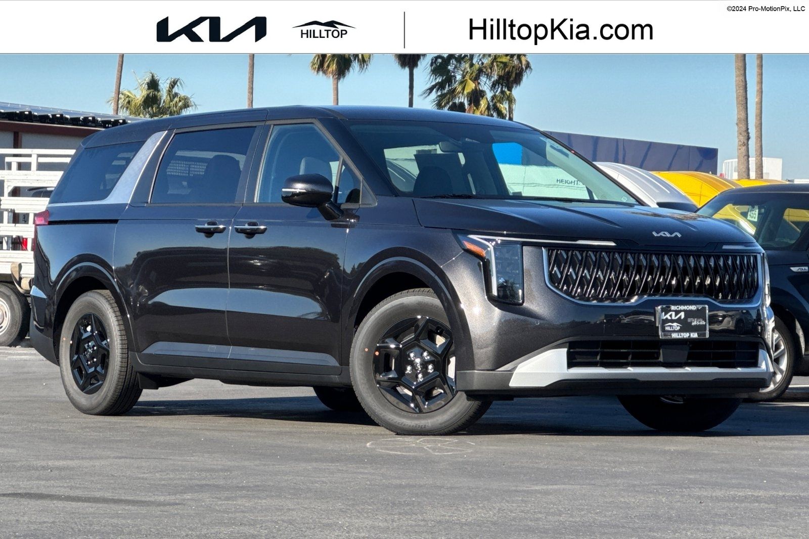 2026 Kia Carnival LXS's photo