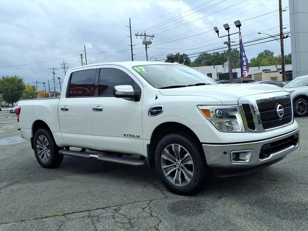 Certified 2017 Nissan Titan SL 4x4 SL  Crew Cab