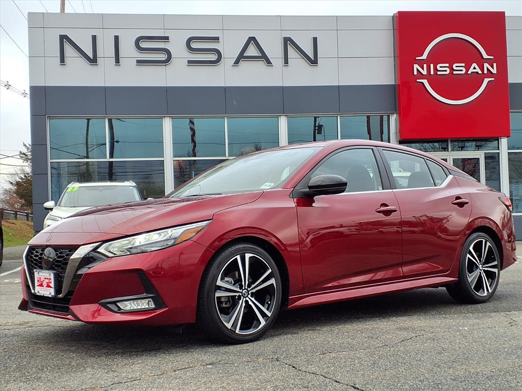 2021 Nissan Sentra SR's photo
