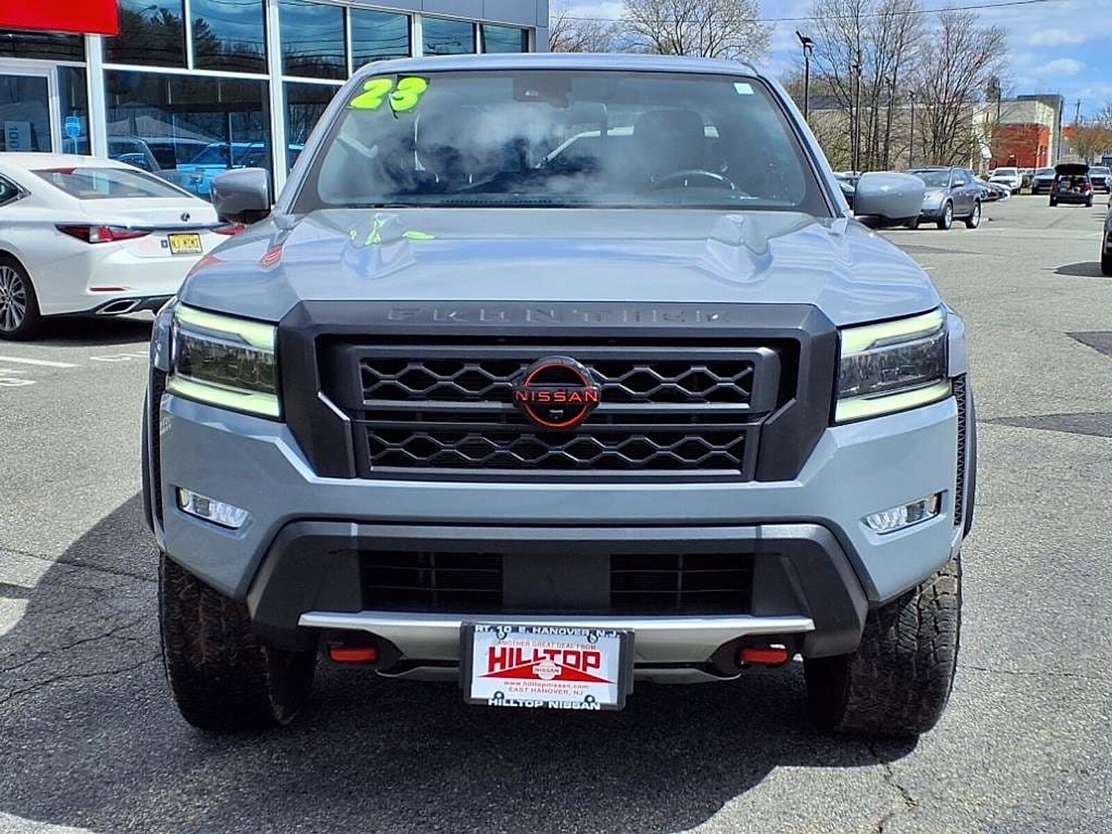 2023 Nissan Frontier Crew Cab PRO-4X photo 2