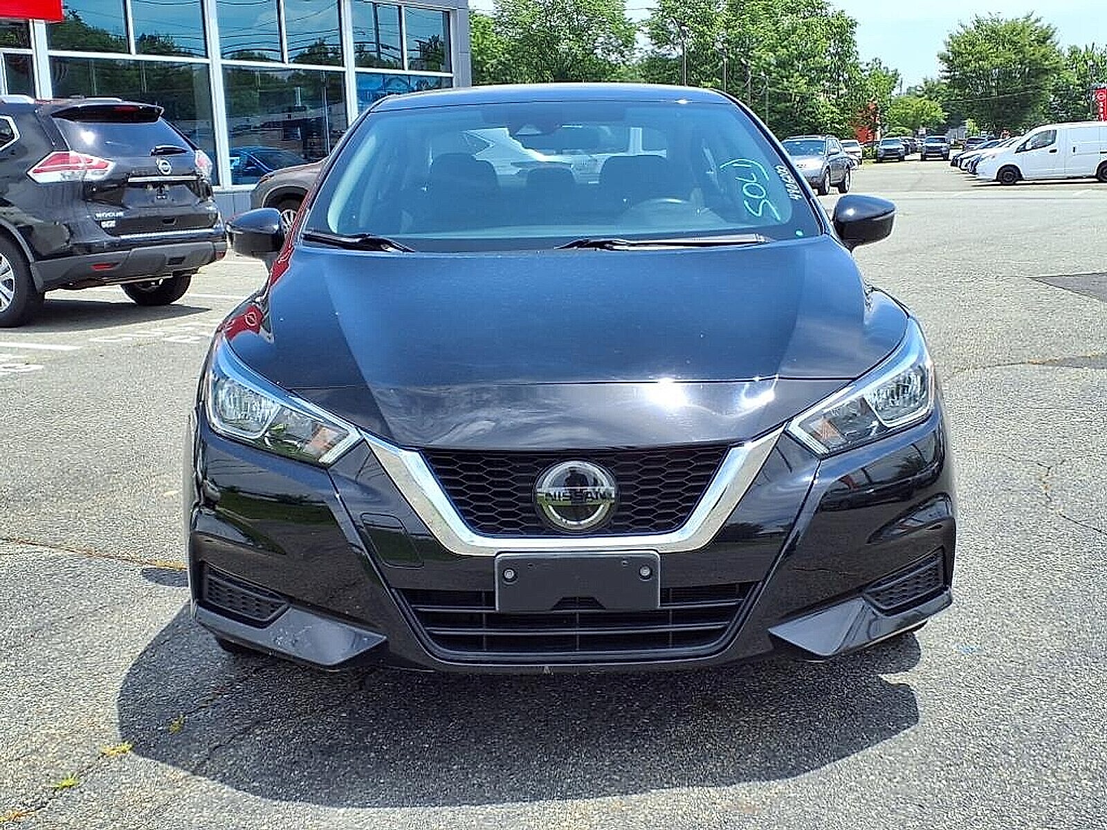 2021 Nissan Versa SV photo 2