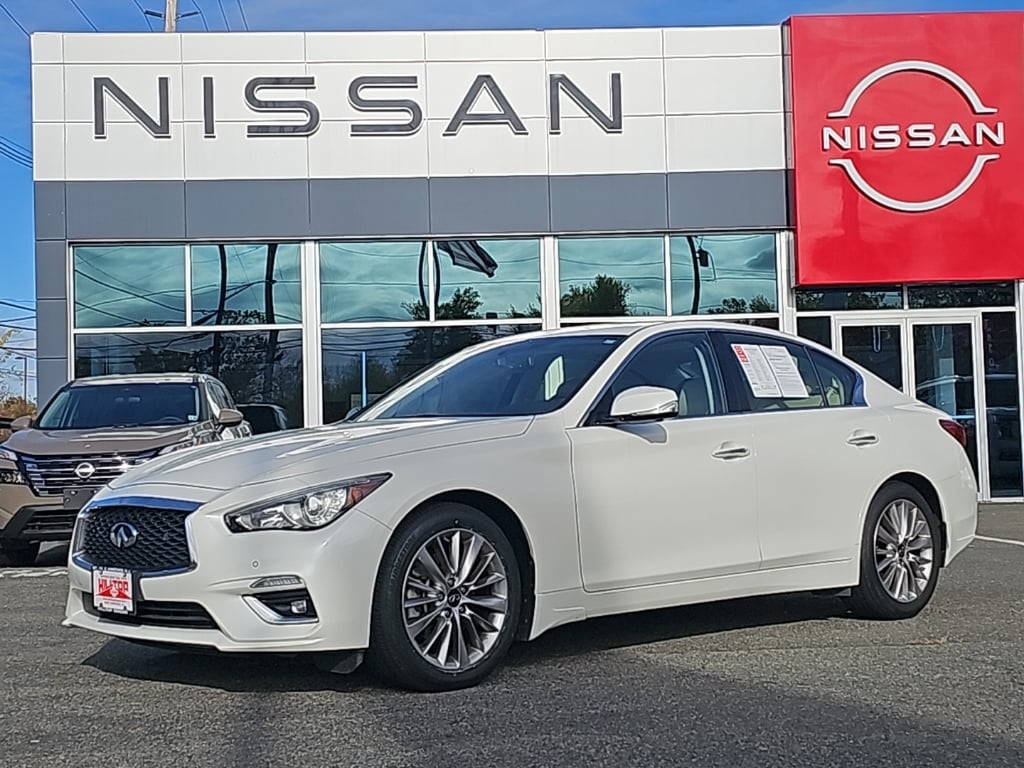 2021 INFINITI Q50 LUXE