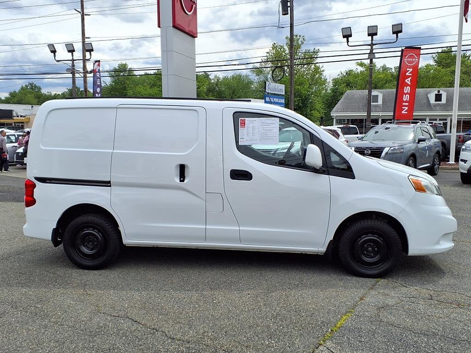 2021 Nissan NV200 SV photo 4