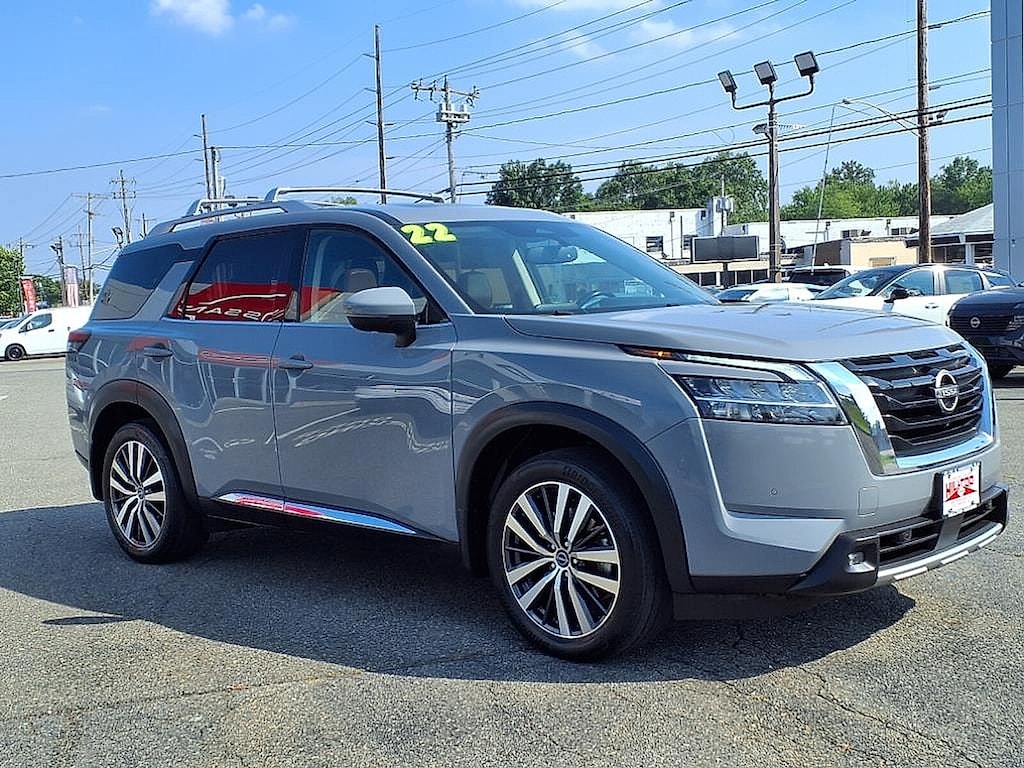 Certified 2022 Nissan Pathfinder Platinum 4WD AWD Platinum SUV