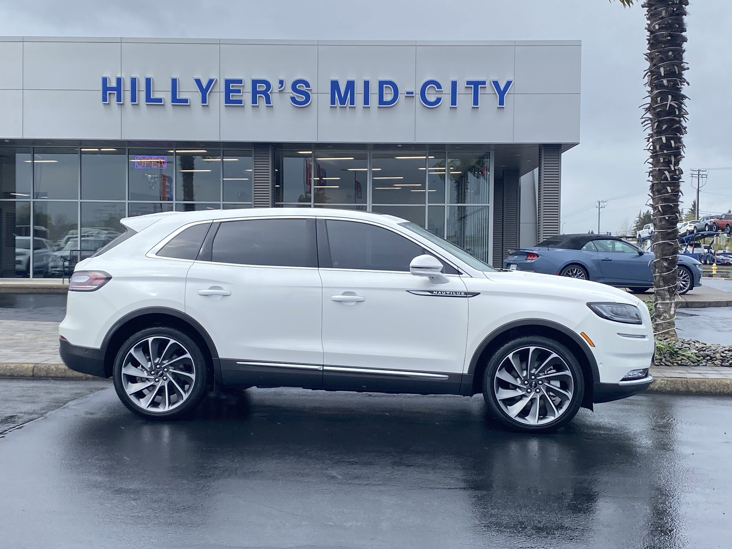 Used 2023 Lincoln Nautilus Reserve with VIN 2LMPJ8K93PBL05250 for sale in Woodburn, OR