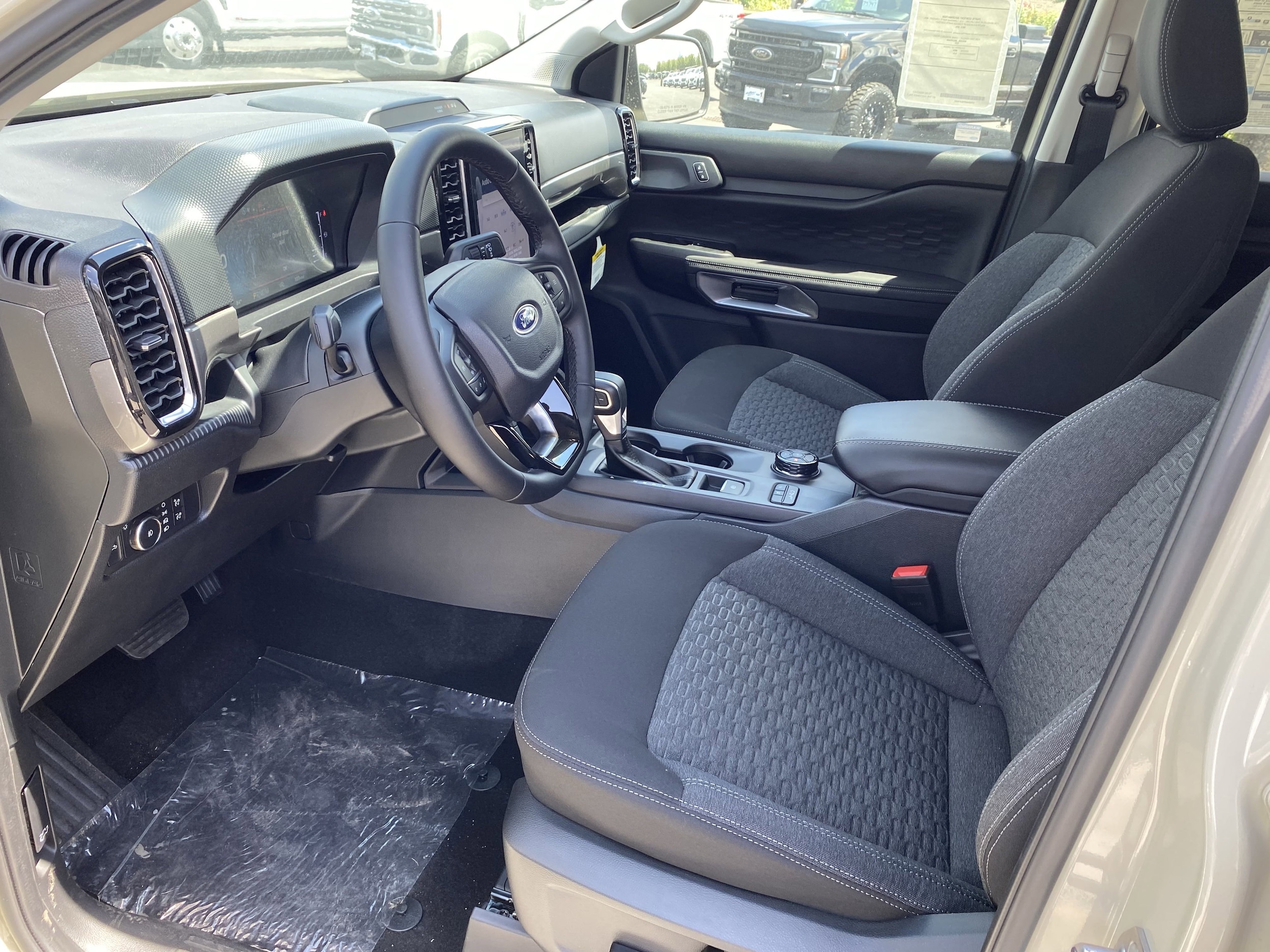 2025 Ford Ranger XLT - Photo 6