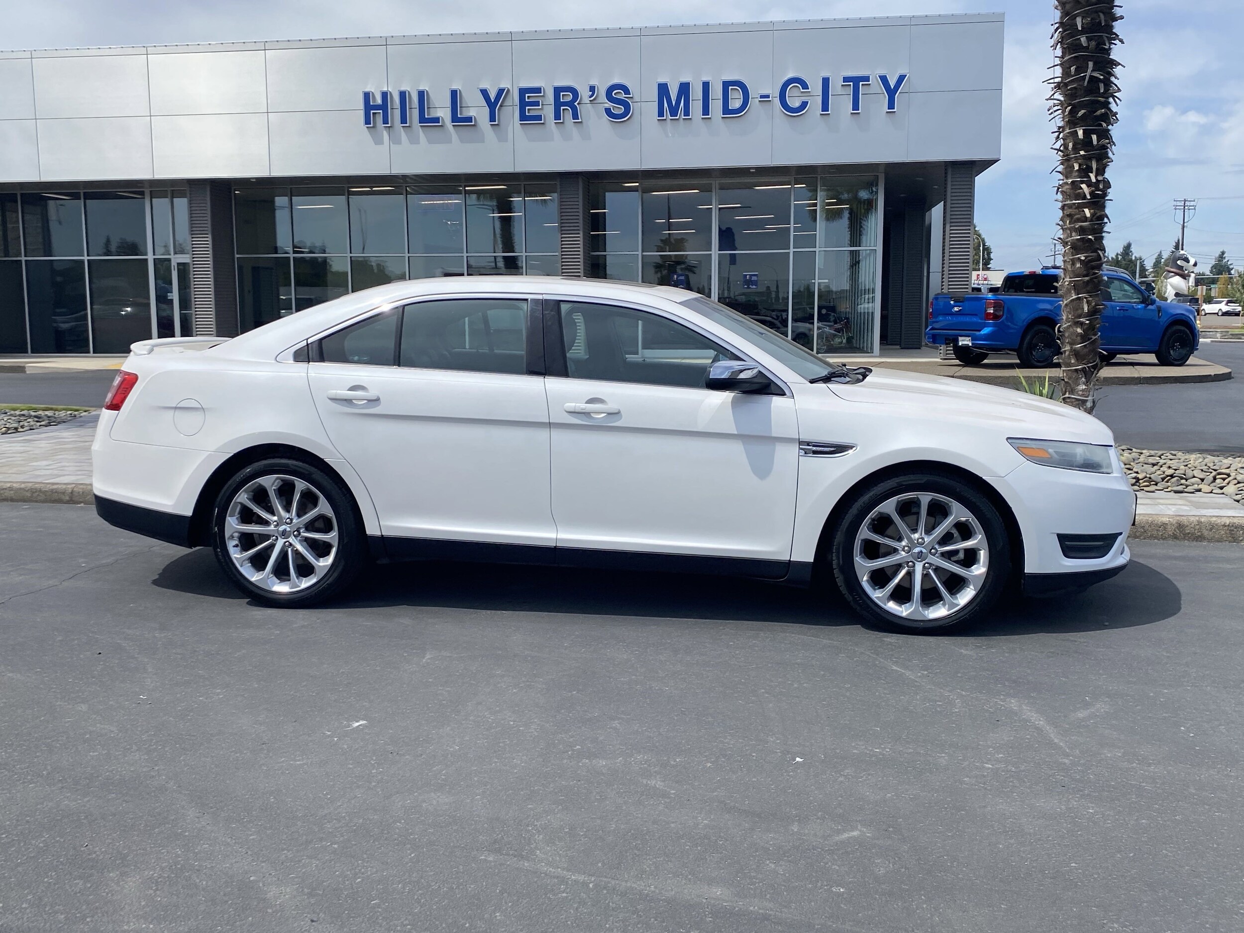 2014 Ford Taurus Limited photo 4
