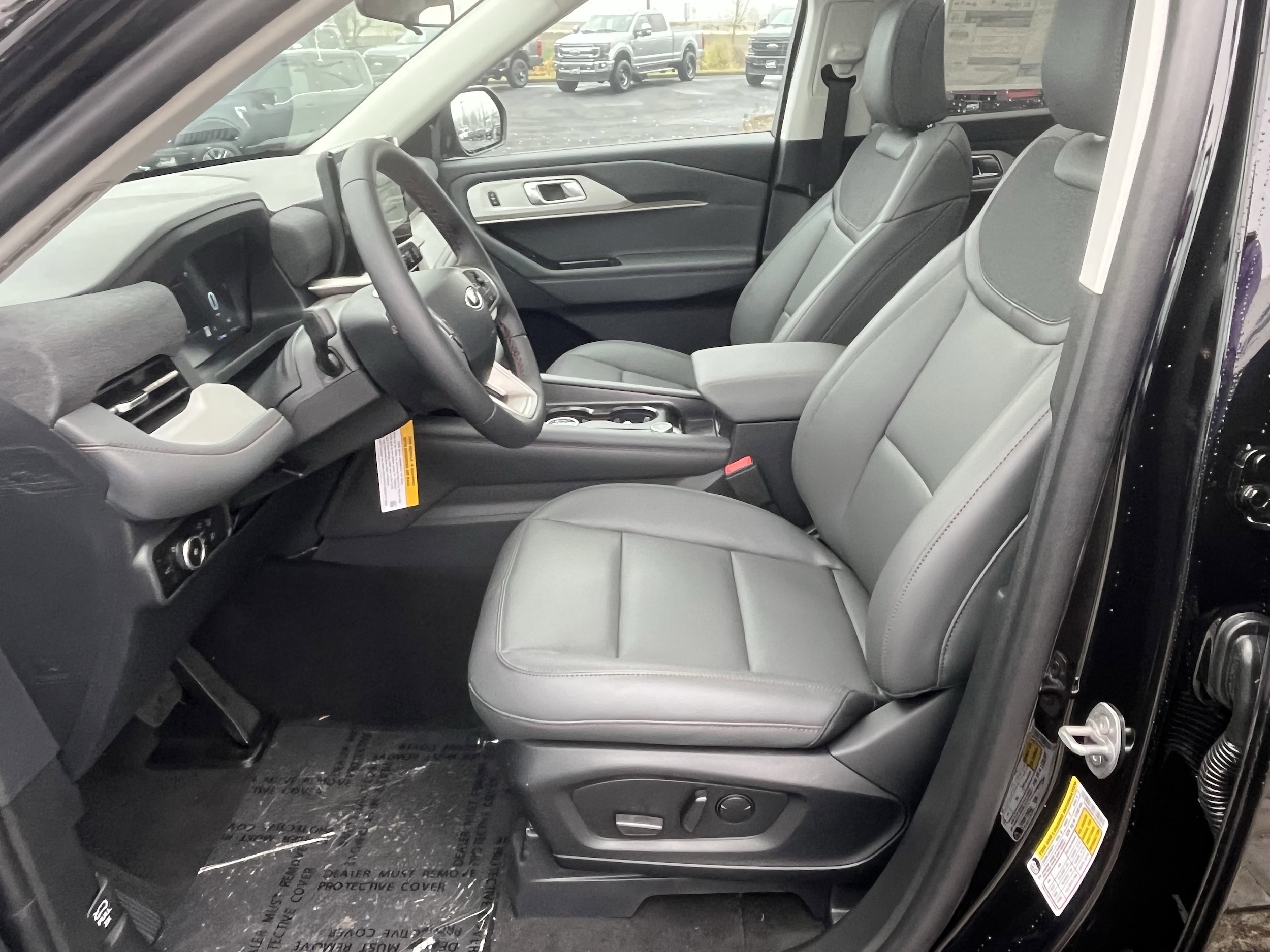 2026 Ford Explorer Active - Photo 7