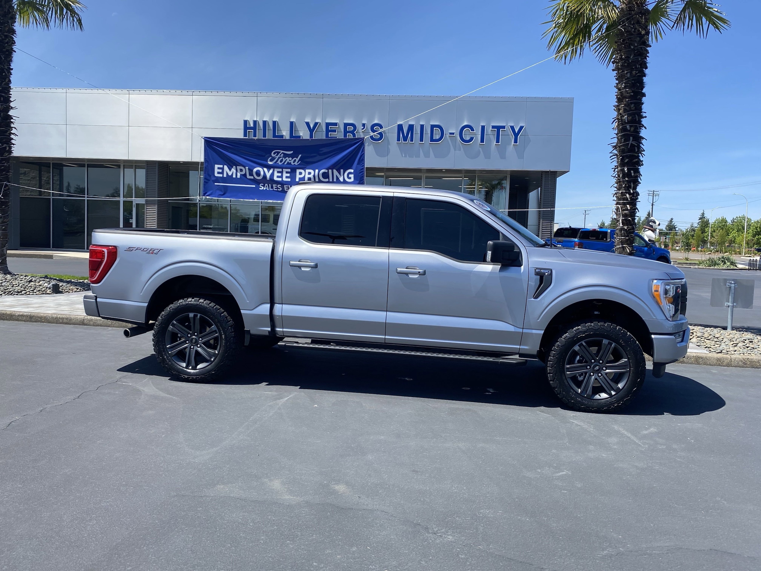 Used 2023 Ford F-150 XLT with VIN 1FTEW1EP5PFA98076 for sale in Woodburn, OR