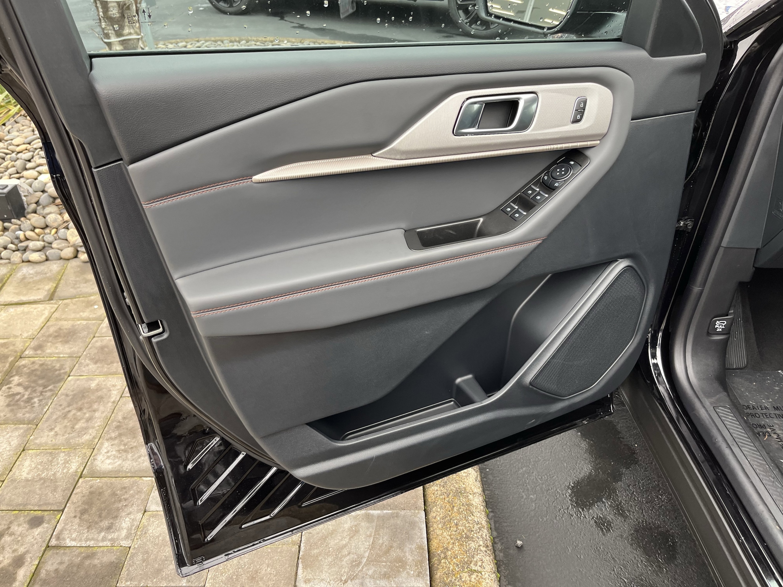 2026 Ford Explorer Active - Photo 14