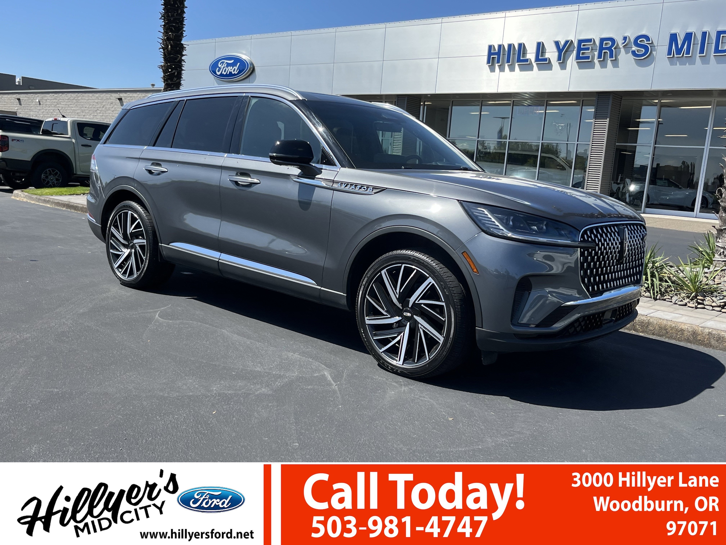 2025 Lincoln Aviator Reserve AWD's photo