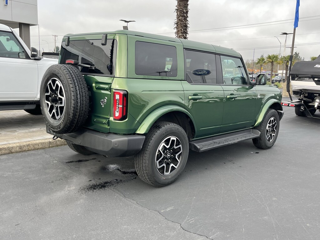 Certified 2025 Ford Bronco Outer Banks SUV
