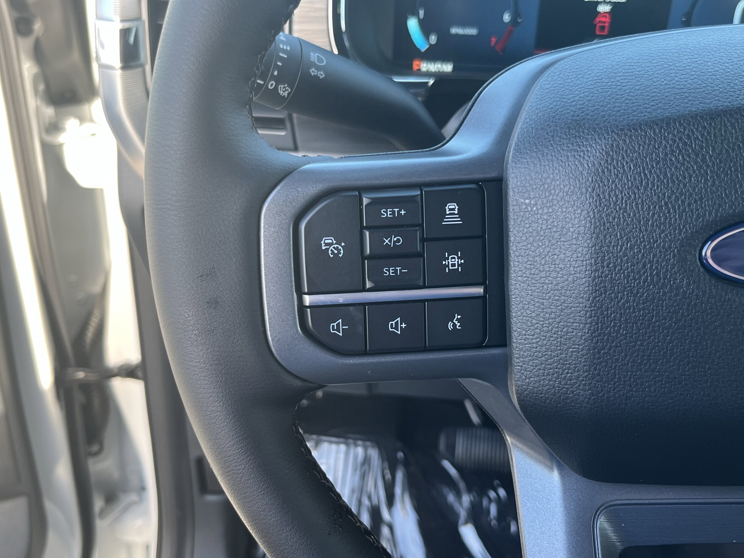 2025 Ford F-150 Lariat - Photo 17