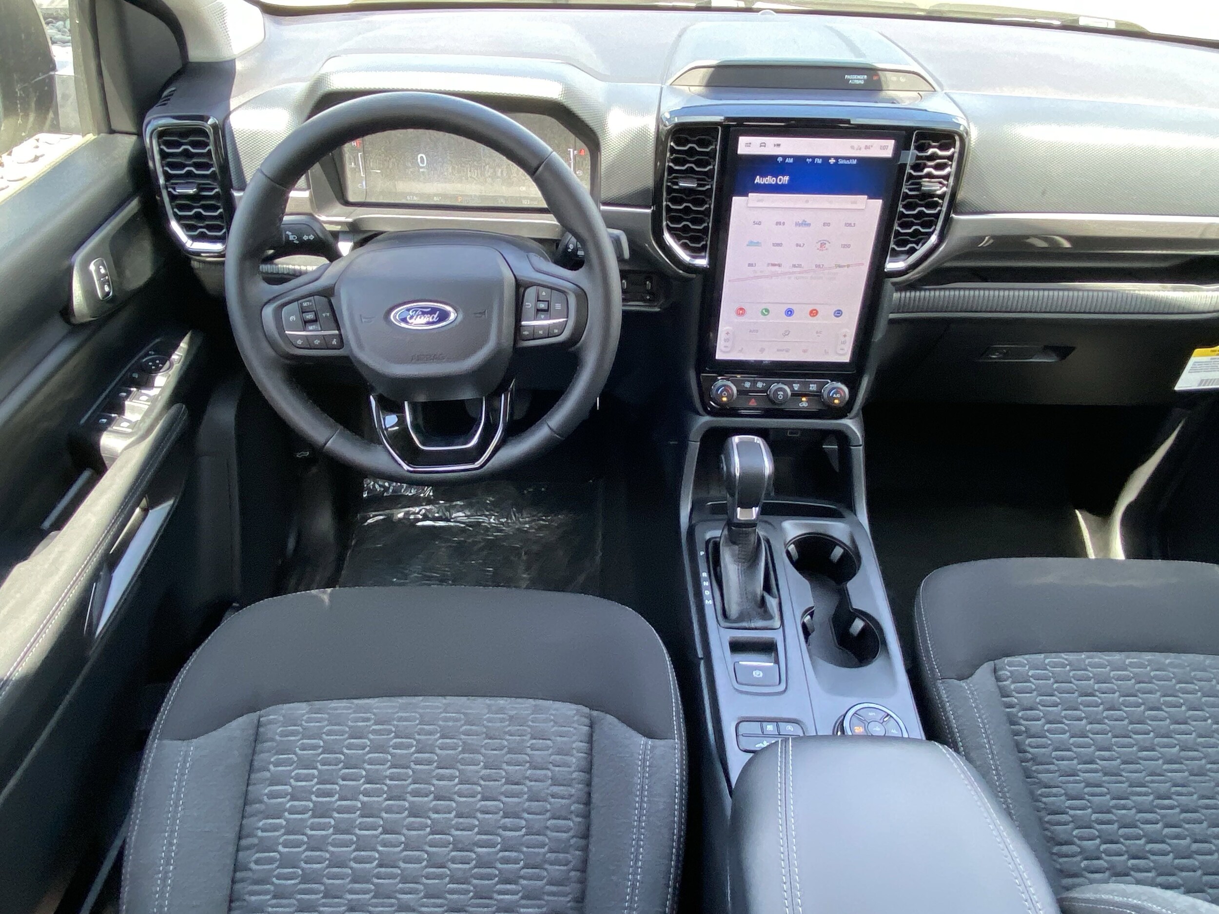 2025 Ford Ranger XLT - Photo 8