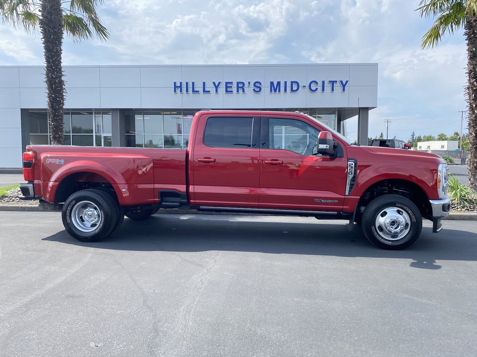 Used 2023 Ford F-350 Super Duty Lariat with VIN 1FT8W3DT4PEC52998 for sale in Woodburn, OR