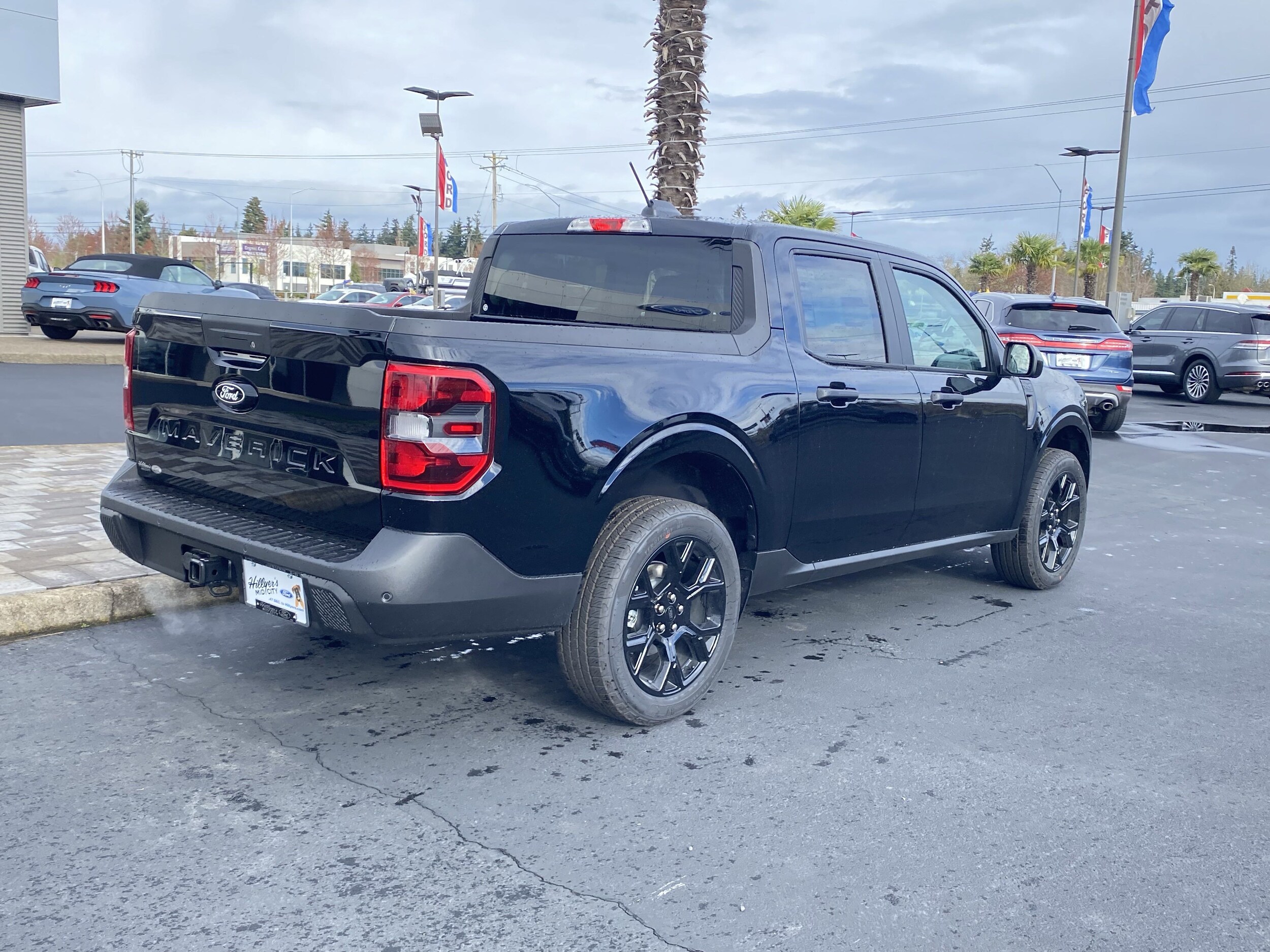 2025 Ford Maverick XLT photo 3