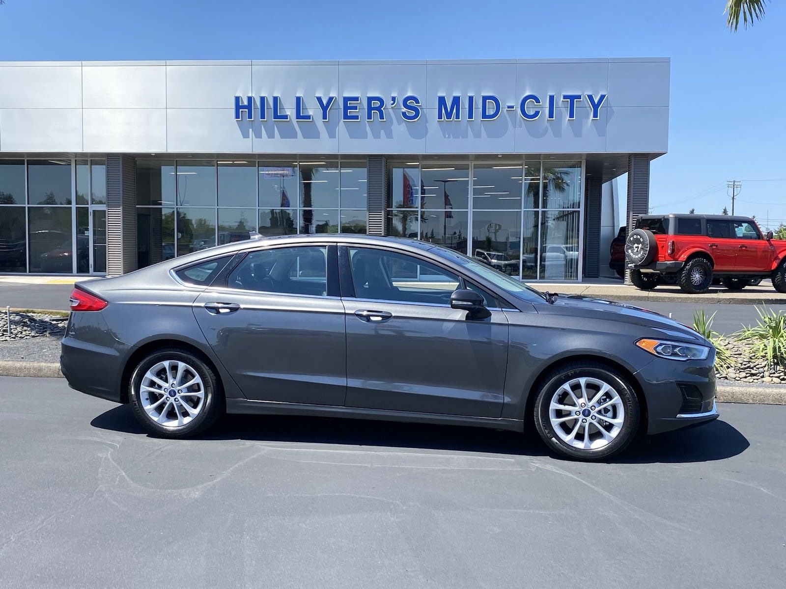 Used 2020 Ford Fusion Hybrid SEL with VIN 3FA6P0MU9LR178115 for sale in Woodburn, OR