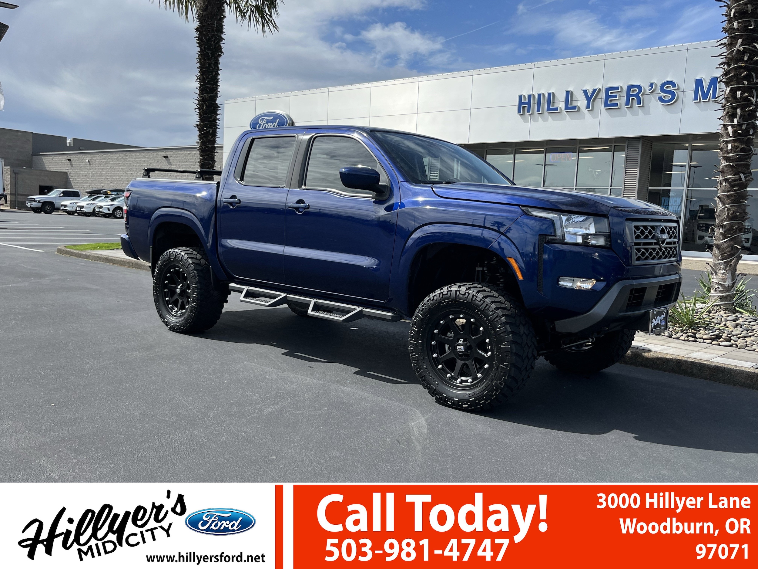 2022 Nissan Frontier SV Crew Cab 4X4 SWB's photo