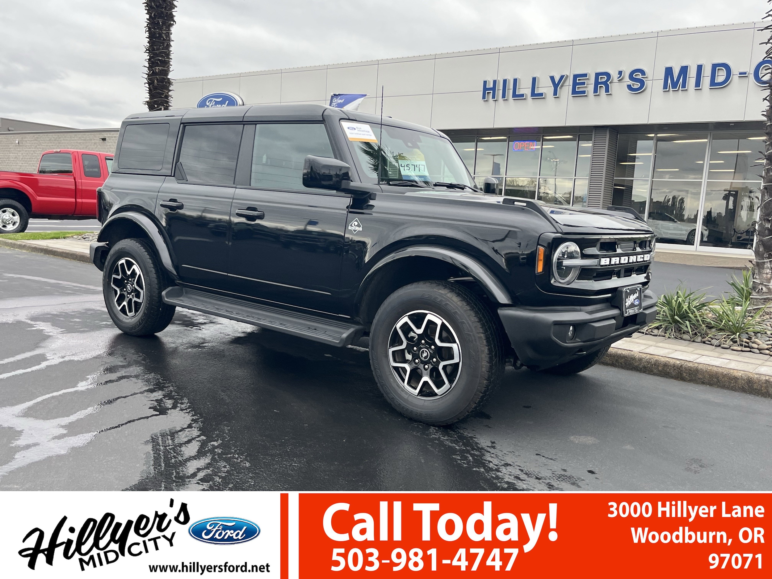 2025 Ford Bronco Outer Banks 4x4's photo