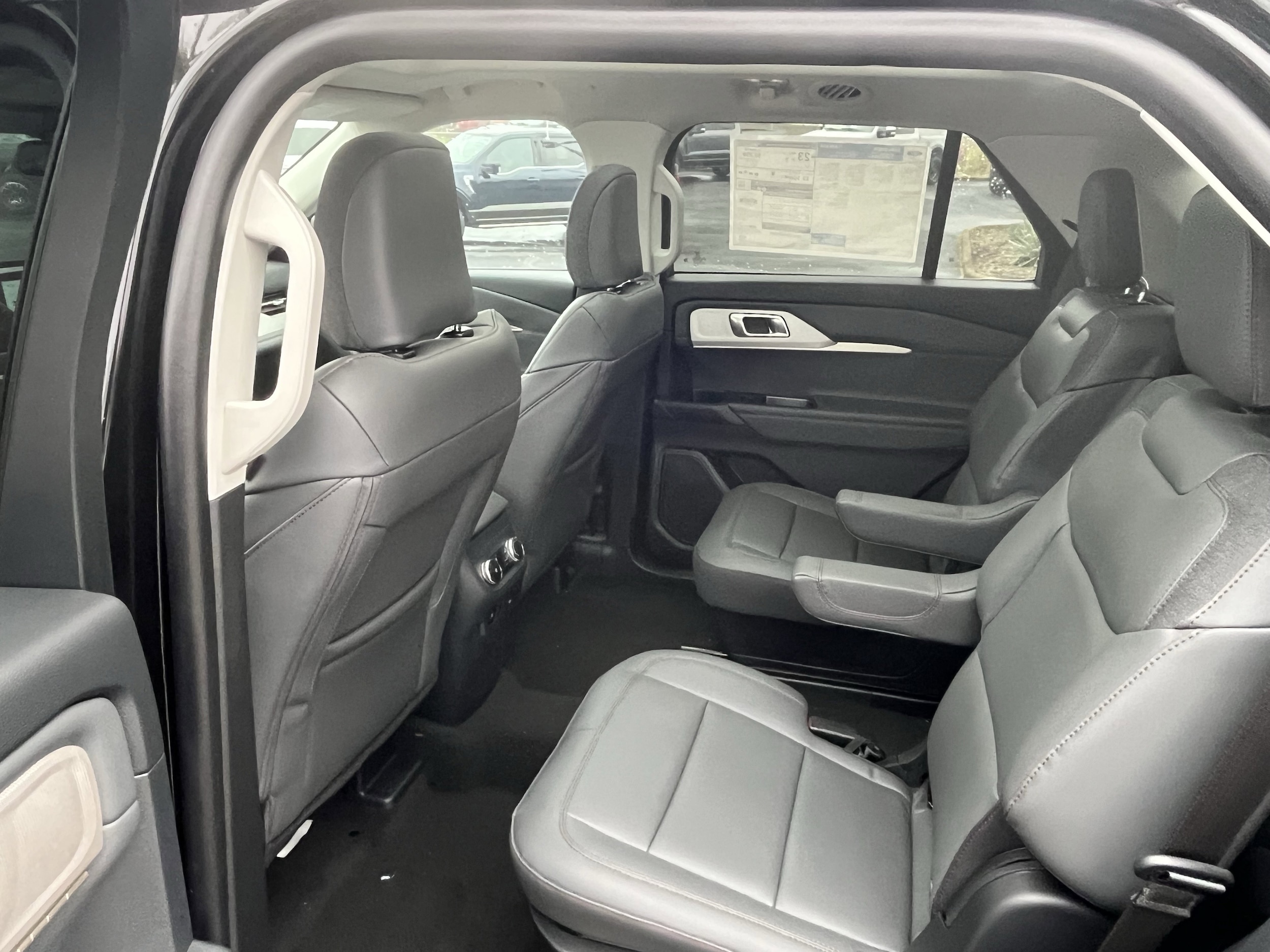 2026 Ford Explorer Active - Photo 10