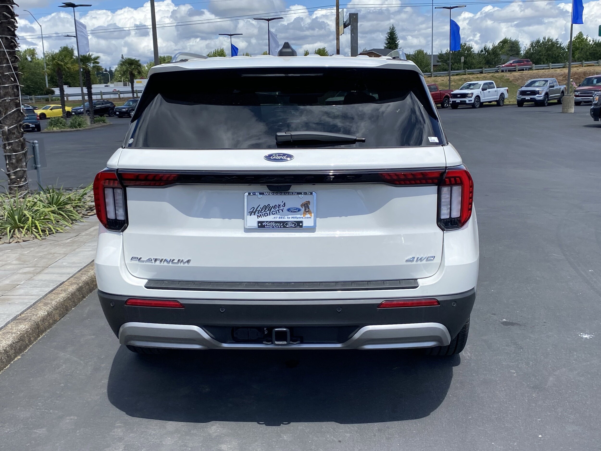 2025 Ford Explorer Platinum photo 3