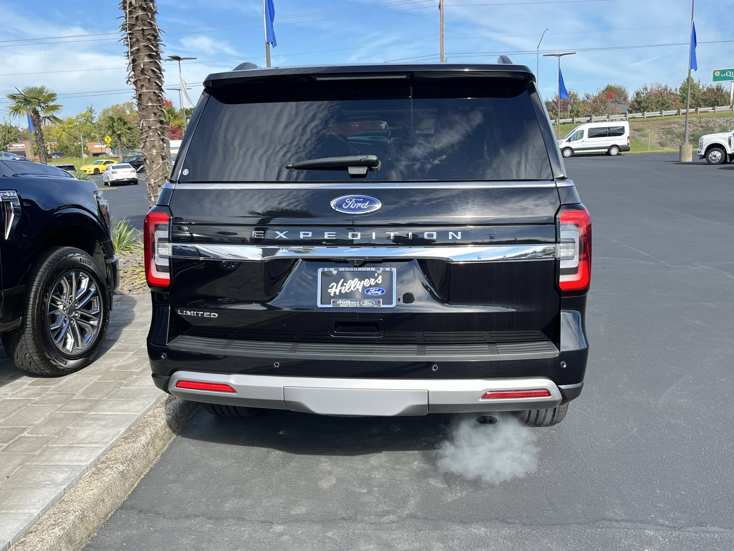 2022 Ford Expedition Limited photo 3