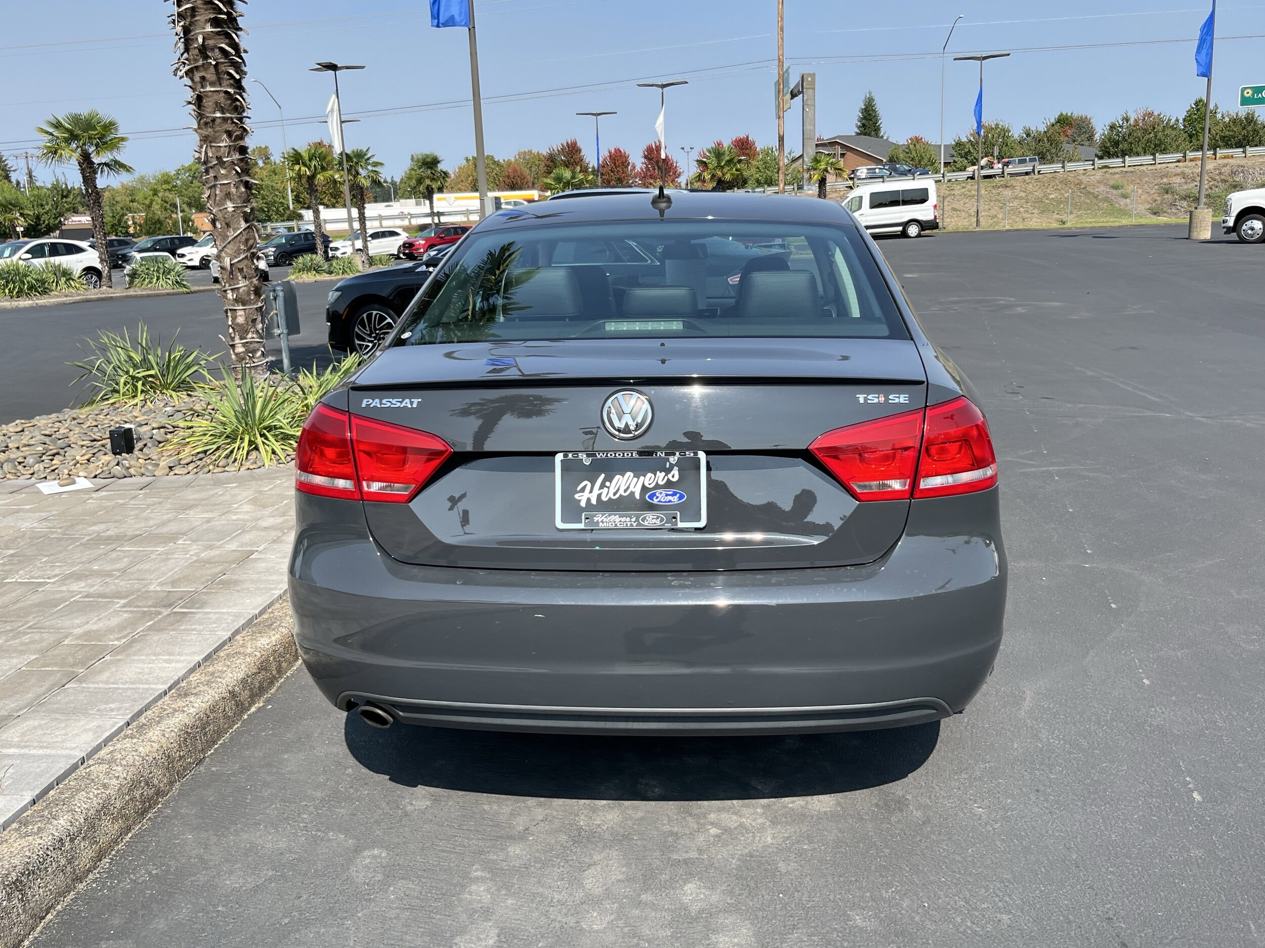 2015 Volkswagen Passat Sport photo 3