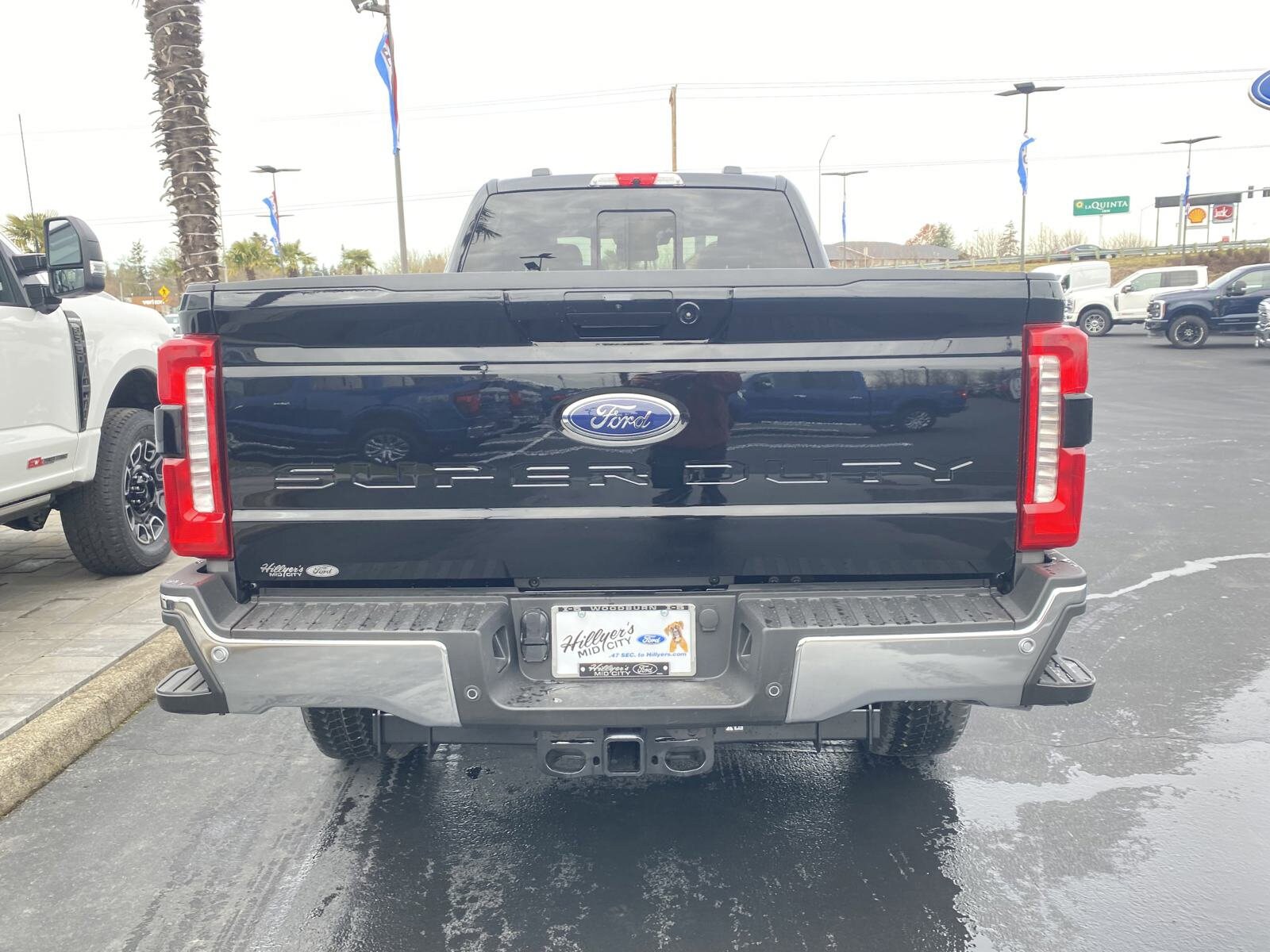 2025 Ford F-350 Lariat photo 4