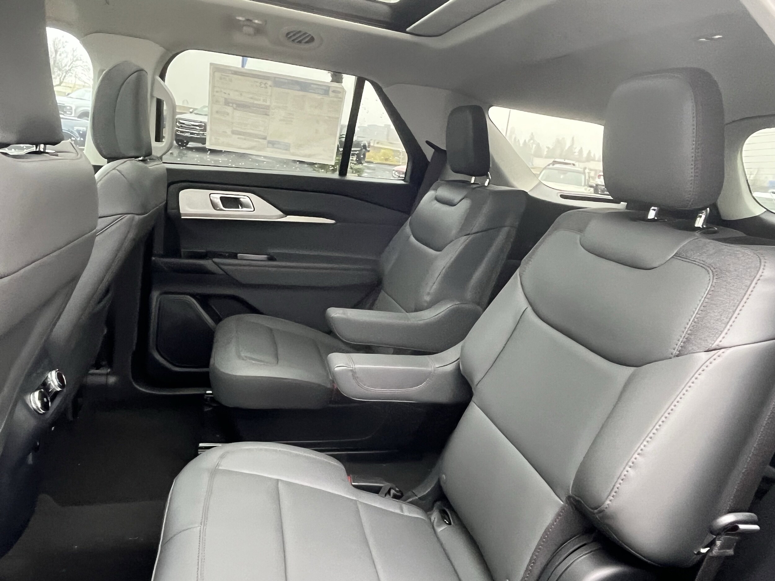 2026 Ford Explorer Active - Photo 11