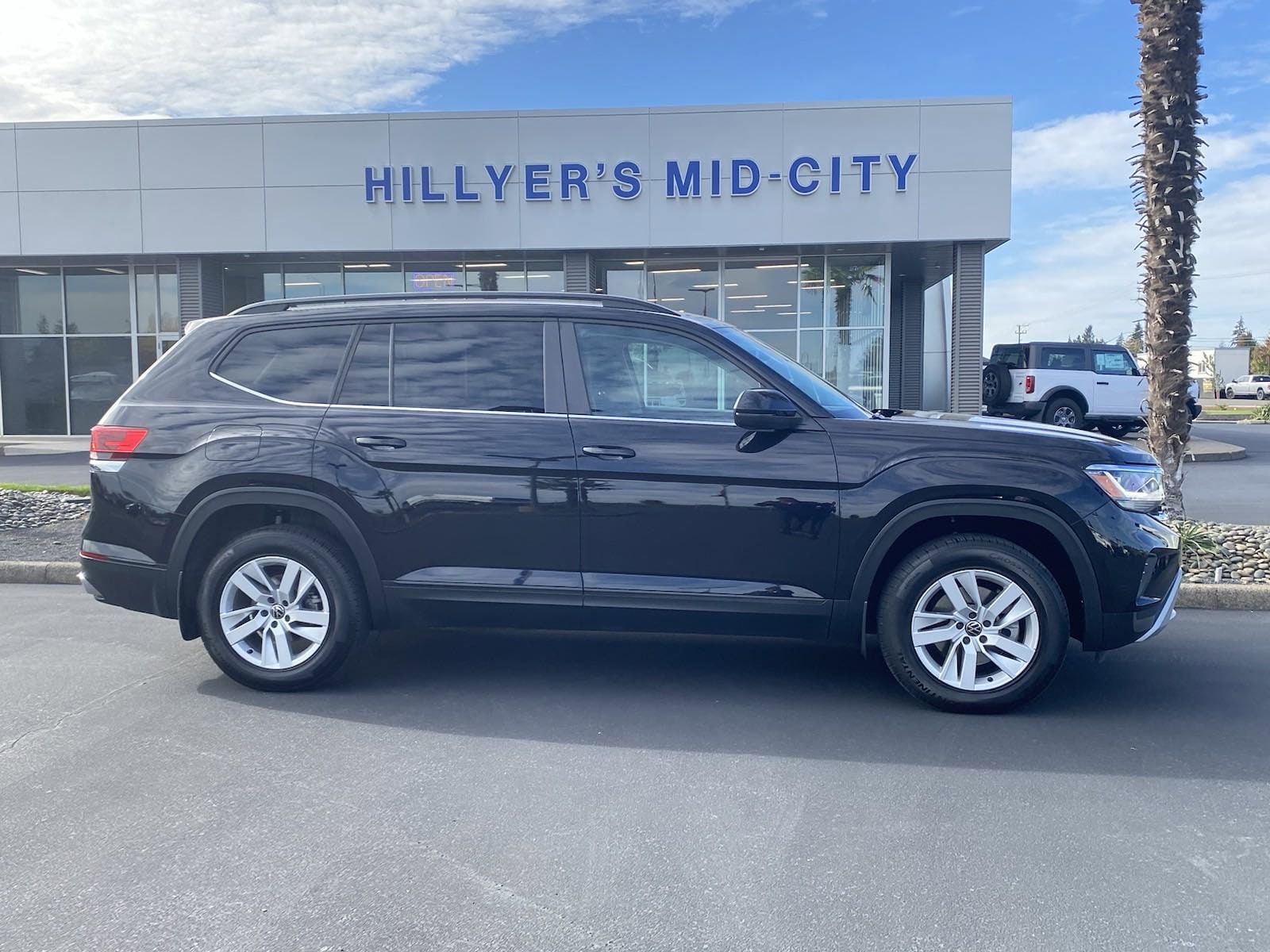 Used 2021 Volkswagen Atlas S with VIN 1V2GP2CA9MC527080 for sale in Woodburn, OR