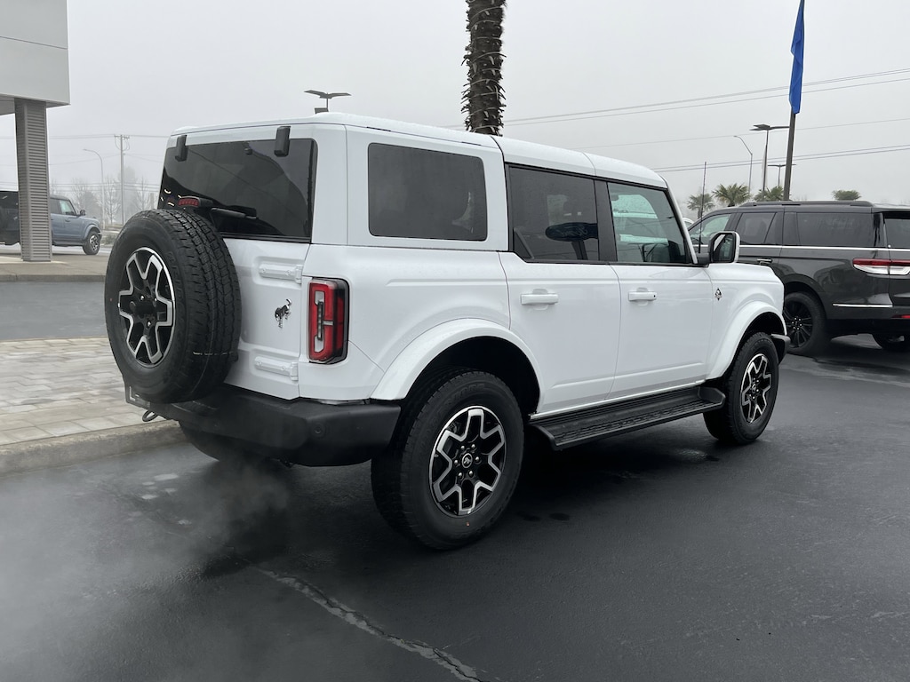 Used 2025 Ford Bronco Outer Banks SUV