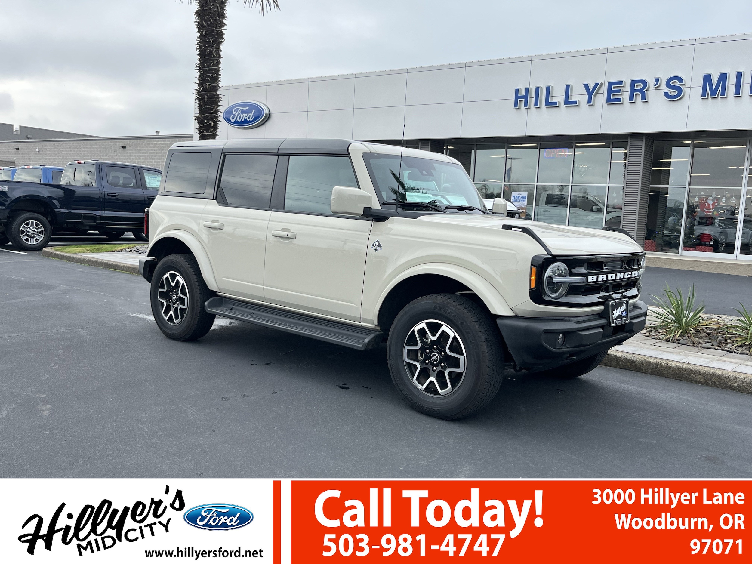 2025 Ford Bronco 4-Door Outer Banks's photo
