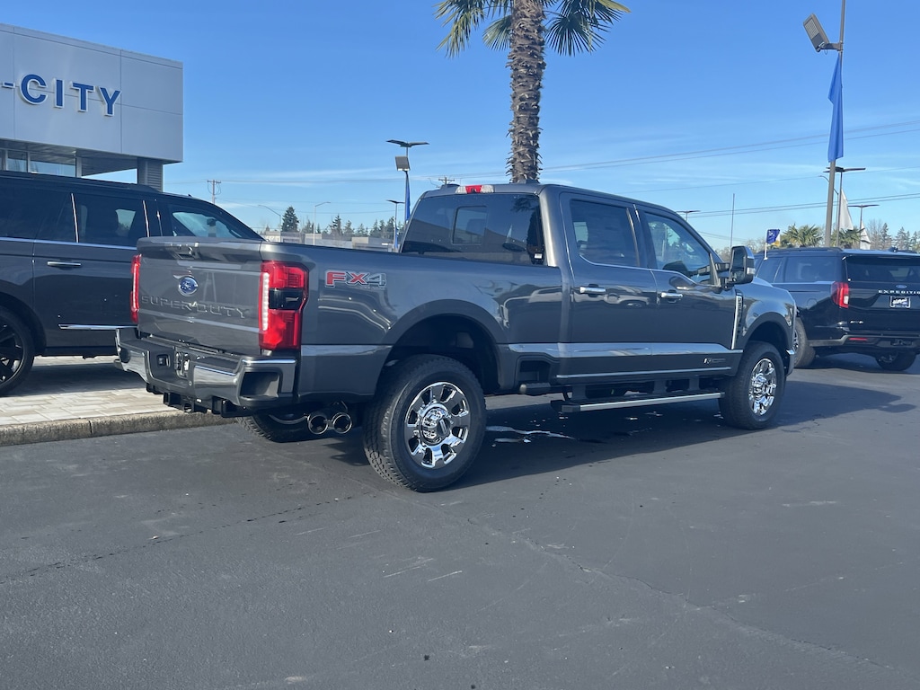 New 2026 Ford F-350 Truck Crew Cab