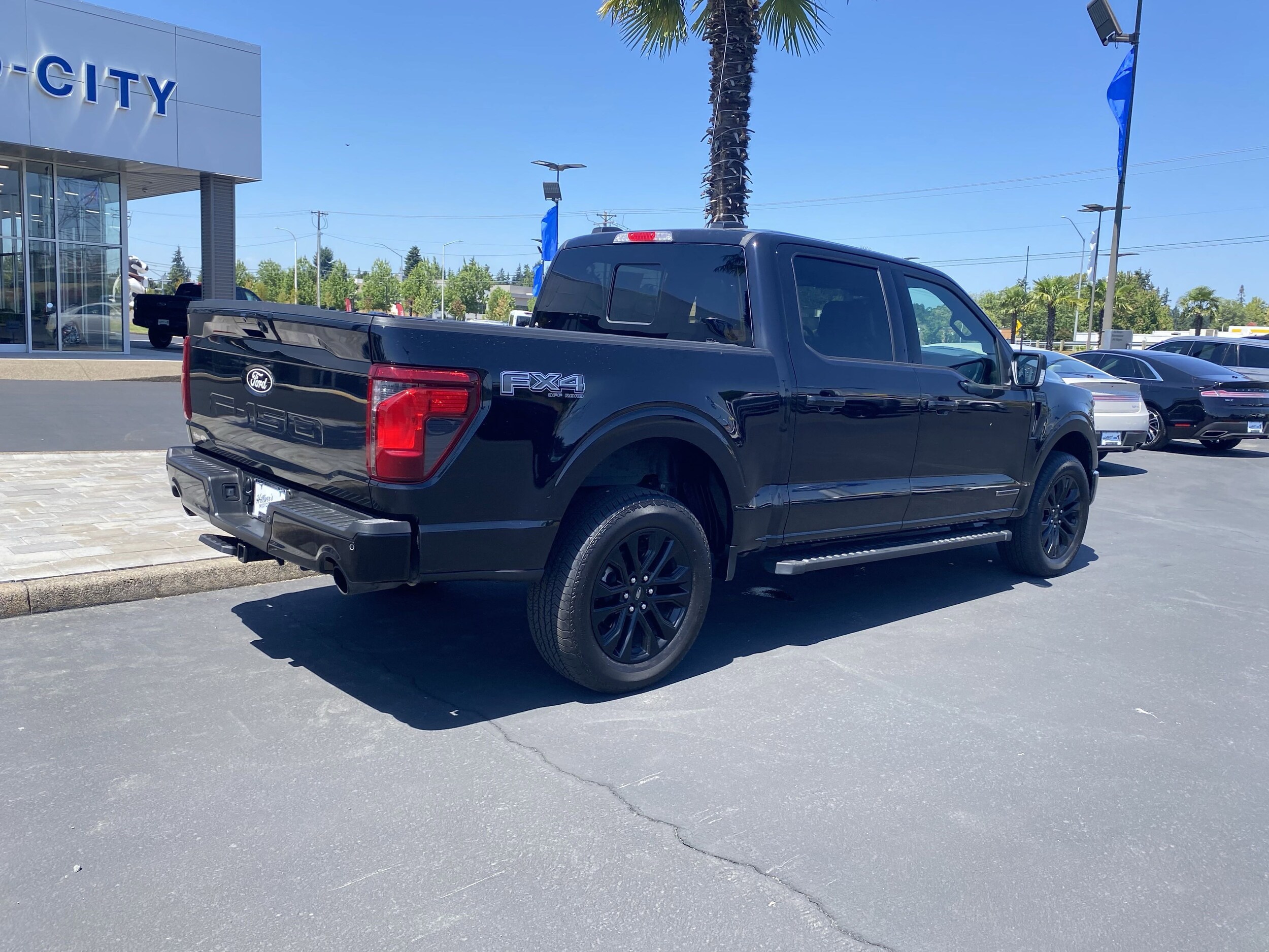2024 Ford F-150 XLT photo 3