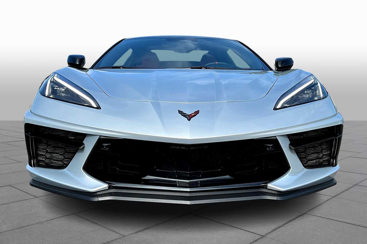 2024 Chevrolet Corvette 2LT Convertible photo 2