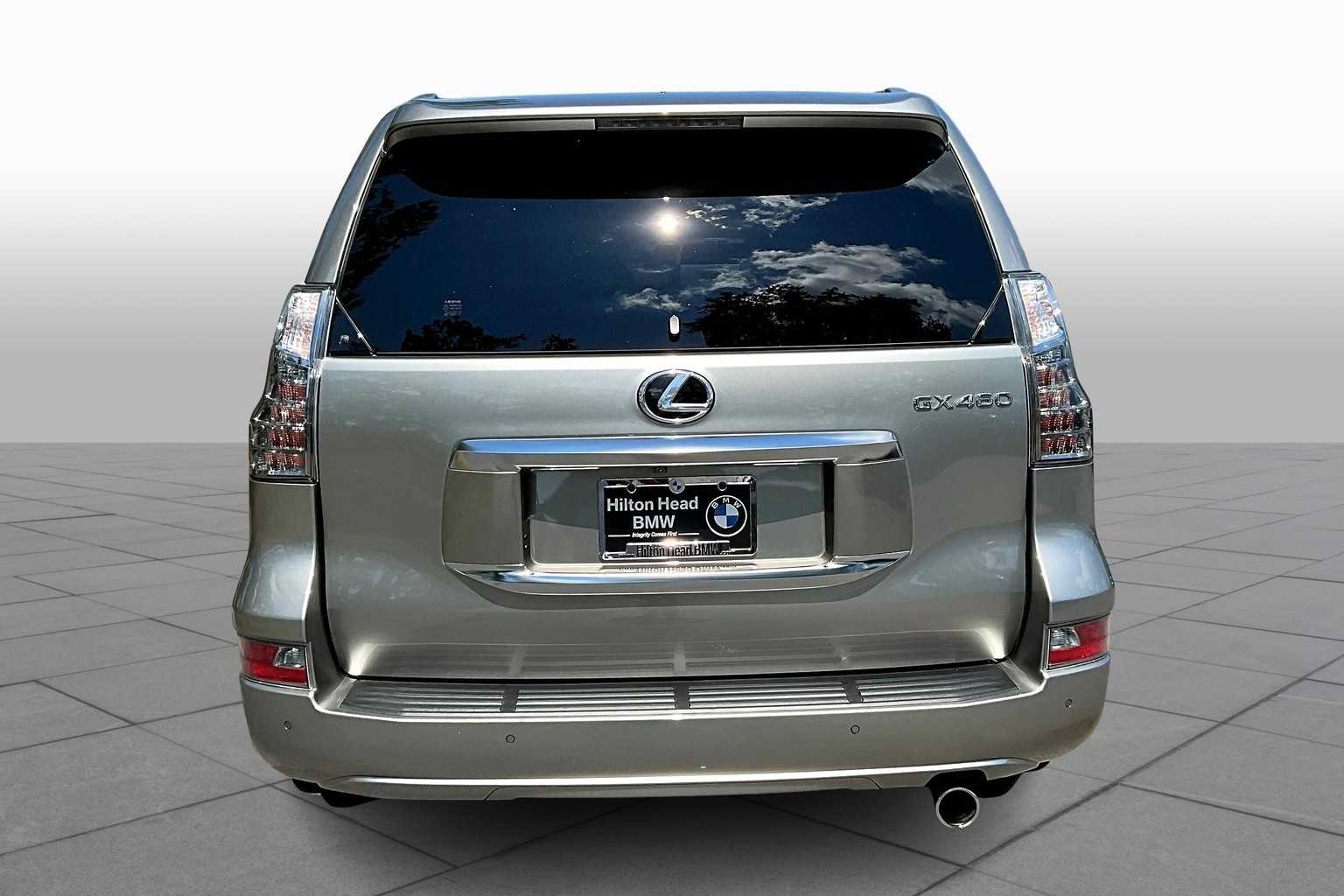 2023 Lexus GX 460 Premium photo 3