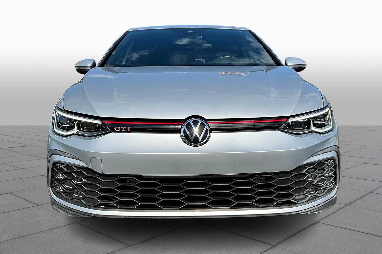 2023 Volkswagen Golf GTI S photo 2