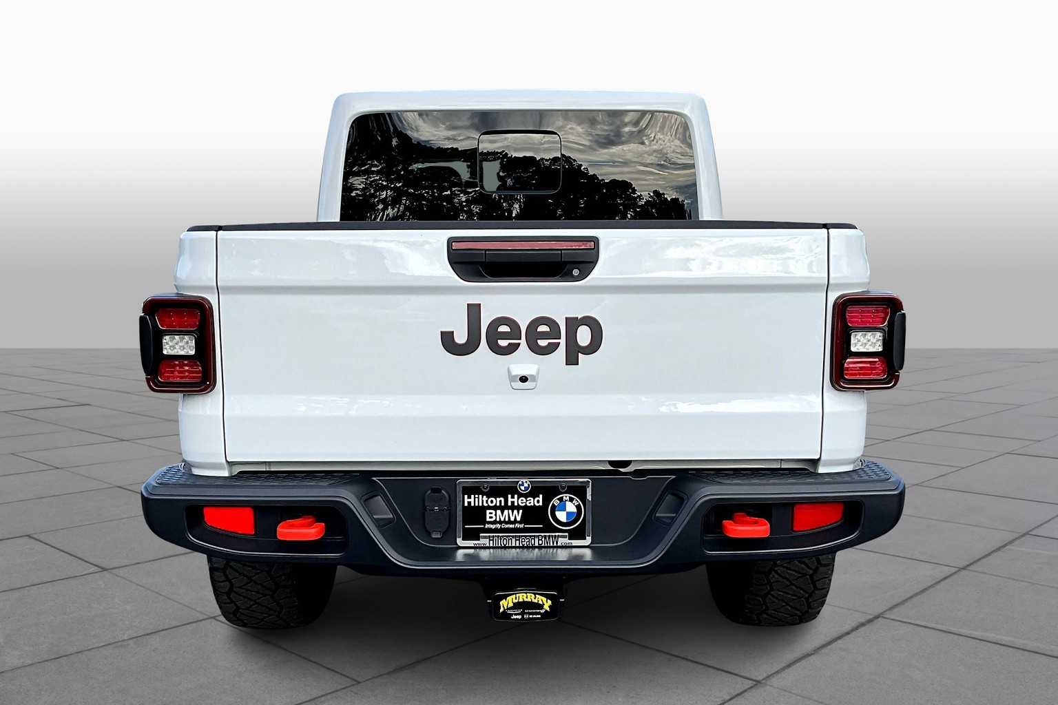 2024 Jeep Gladiator Mojave photo 3