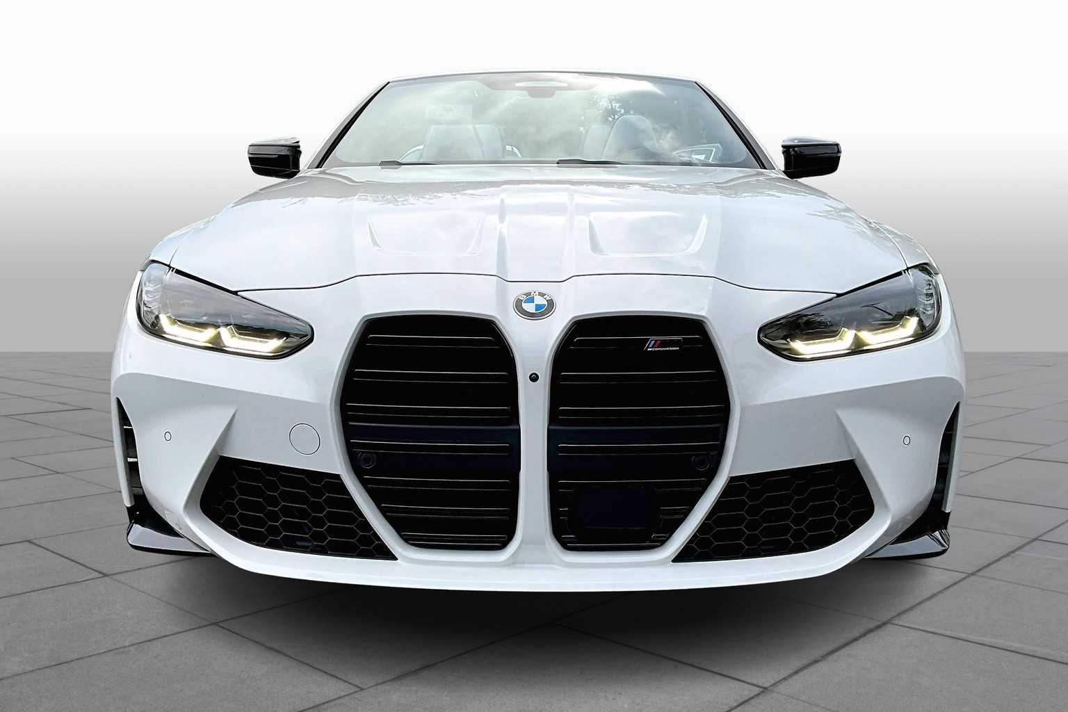 2024 Bmw M4 Competition xDrive Convertible photo 3