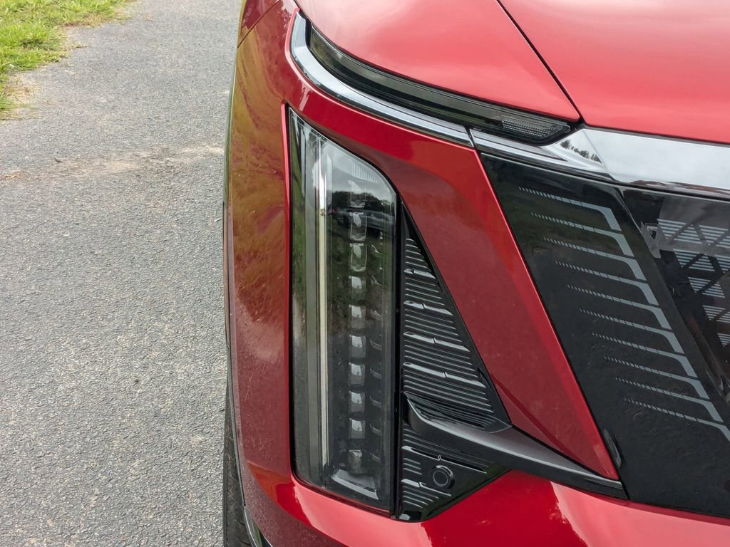 2026 Cadillac VISTIQ Sport - Photo 12